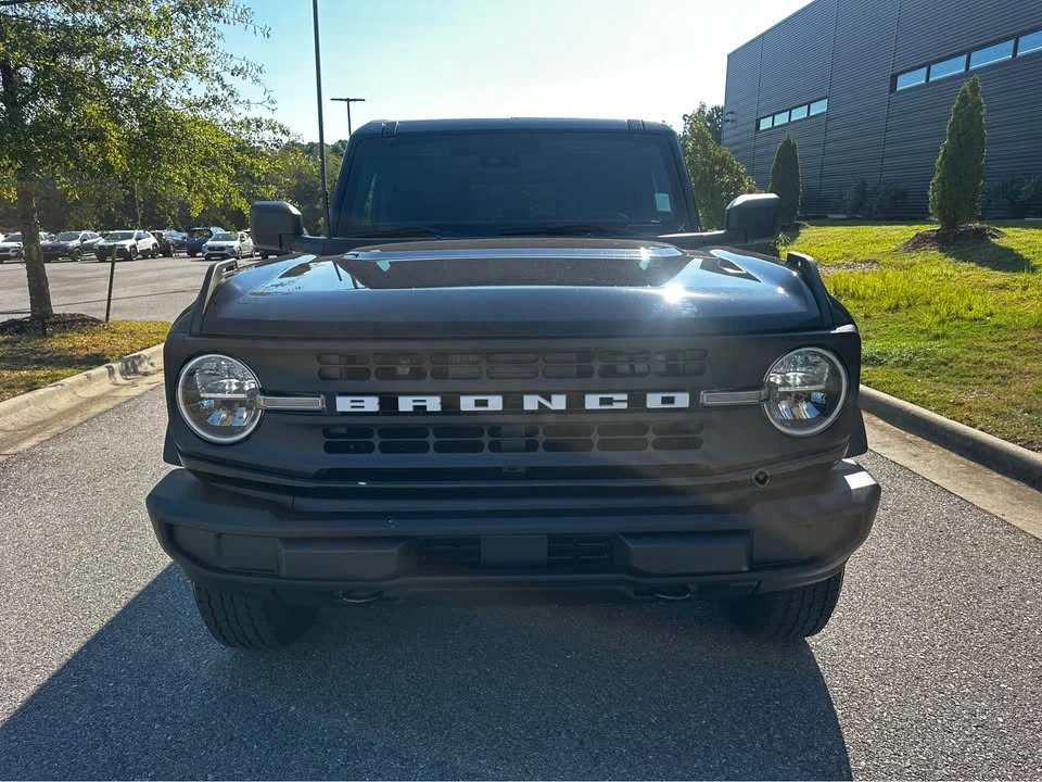 2025 Ford Bronco 6th Gen - Image 2 of 16