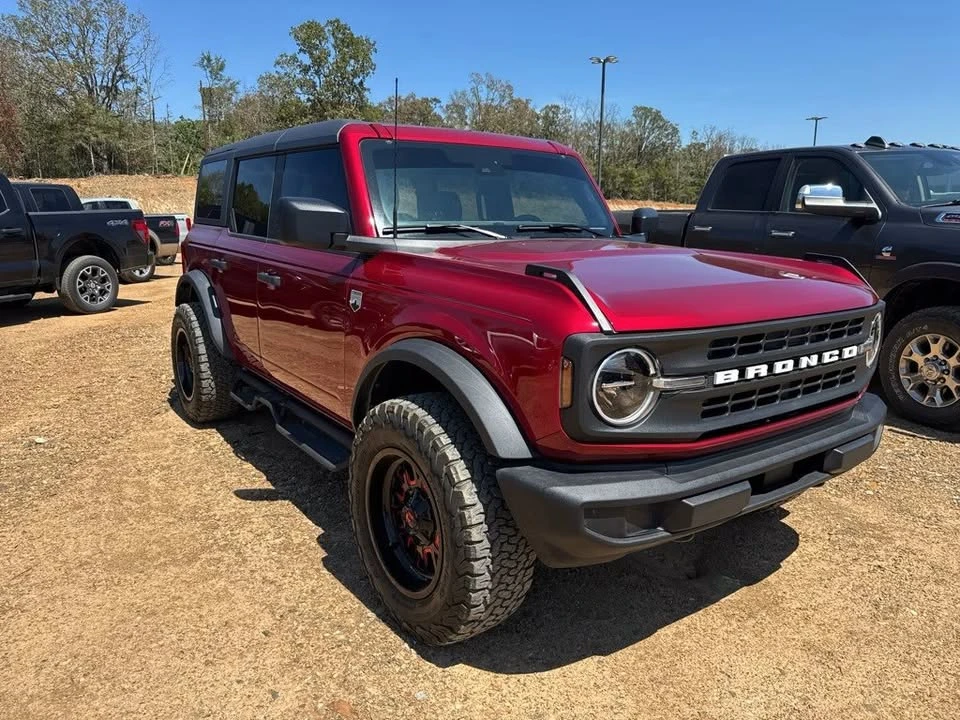2025 Ford Bronco 6th Gen - Image 3 of 15