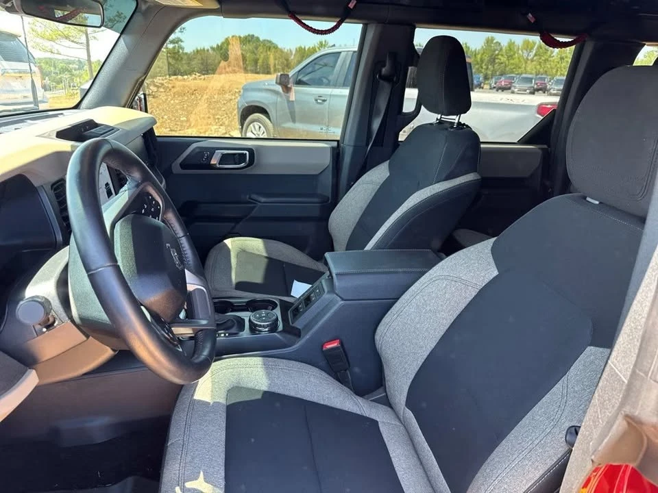 2025 Ford Bronco 6th Gen - Image 11 of 15