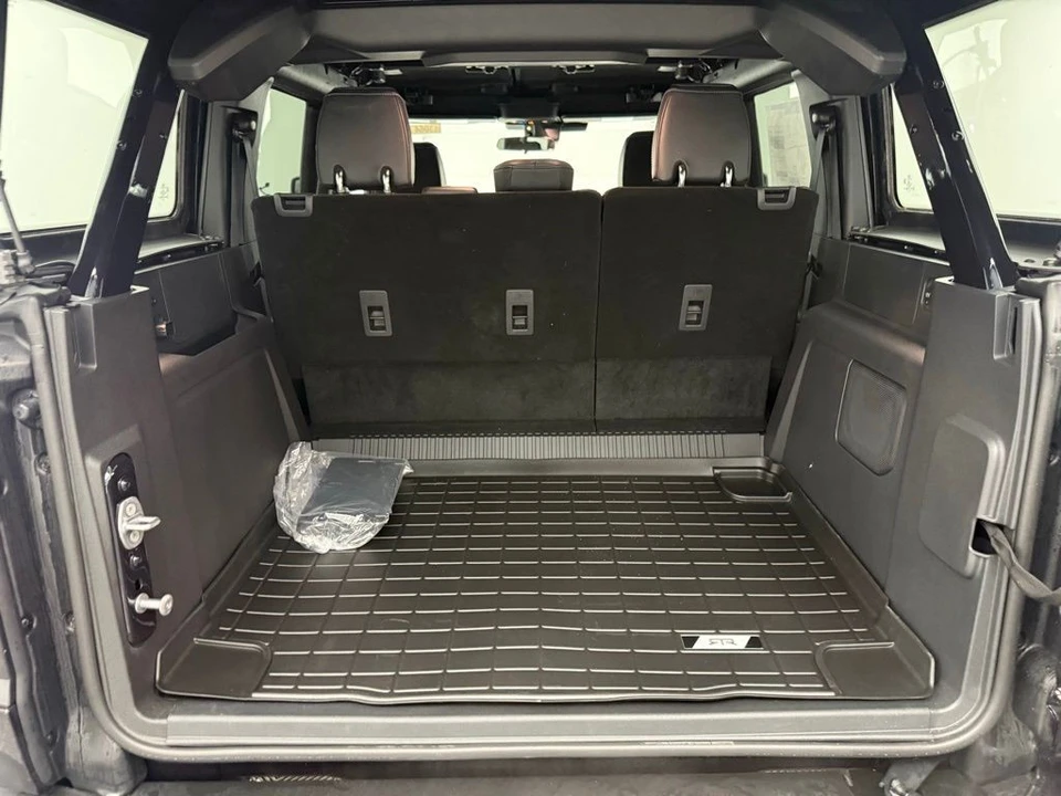 2025 Ford Bronco 6th Gen - Image 9 of 12