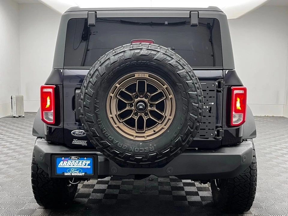 2025 Ford Bronco 6th Gen - Image 8 of 12