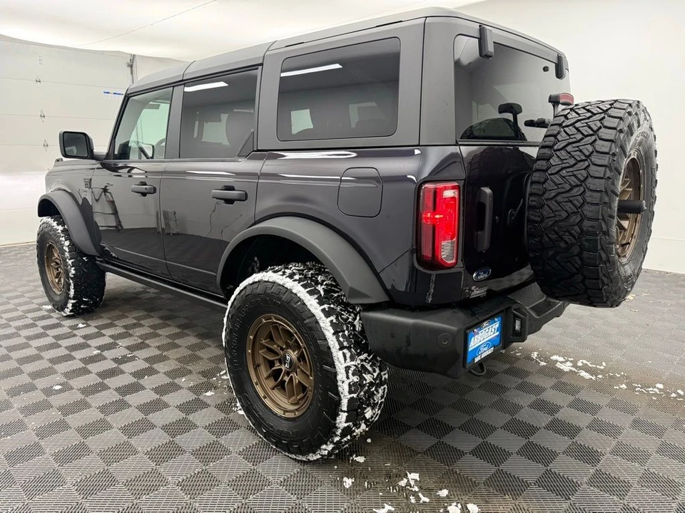 2025 Ford Bronco 6th Gen - Image 10 of 12
