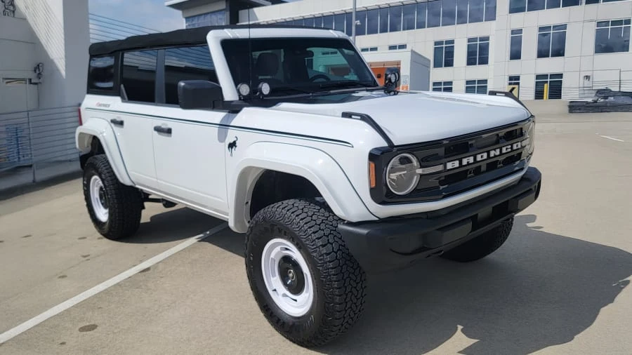 2025 Ford Bronco 6th Gen - Image 3 of 19