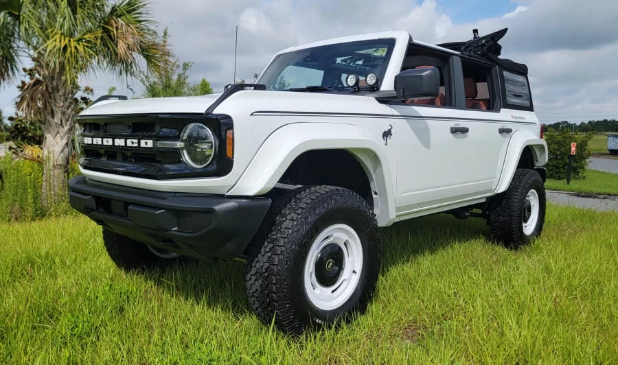 2025 Ford Bronco 6th Gen - Image 12 of 19