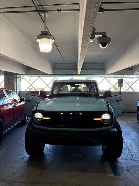2025 Ford Bronco 6th Gen - Image 7 of 10