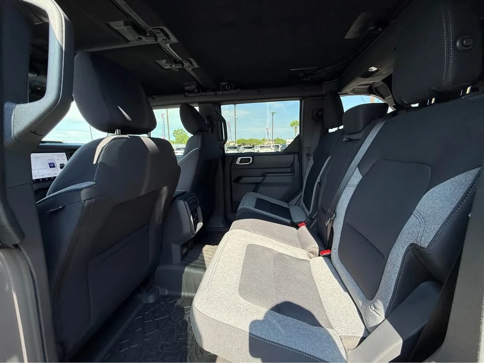 2025 Ford Bronco 6th Gen - Image 9 of 9
