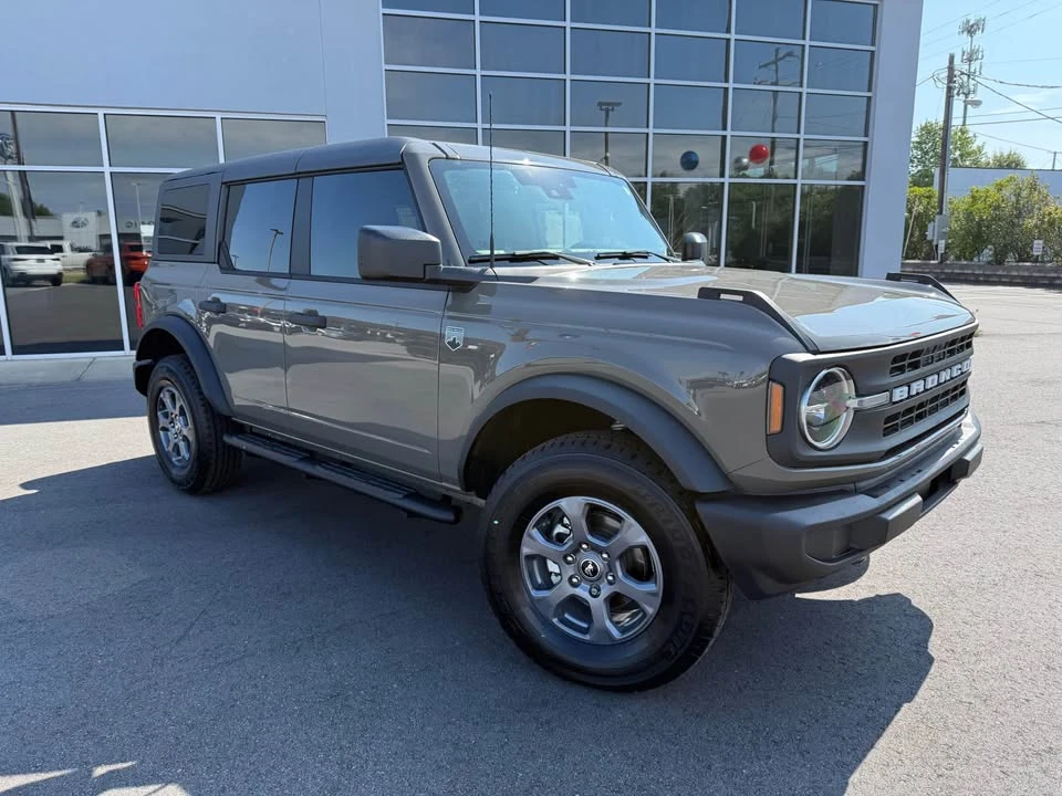 2025 Ford Bronco 6th Gen - Image 3 of 9