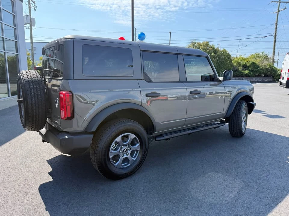 2025 Ford Bronco 6th Gen - Image 4 of 9