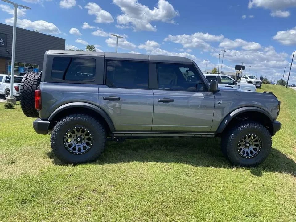 2025 Ford Bronco 6th Gen - Image 8 of 20