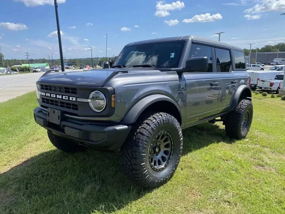 2025 Ford Bronco 6th Gen - Image 2 of 20