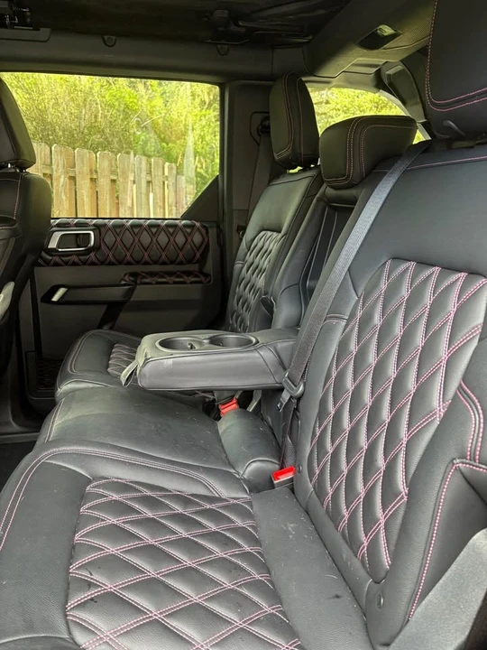 2025 Ford Bronco 6th Gen - Image 8 of 9