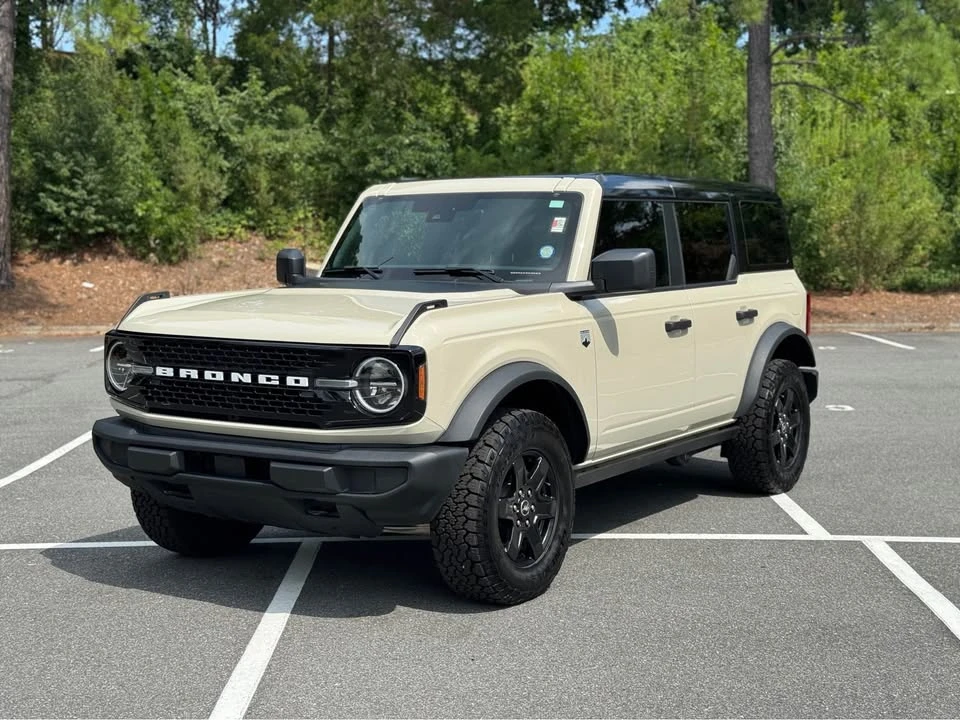 2025 Ford Bronco 6th Gen - Image 3 of 19