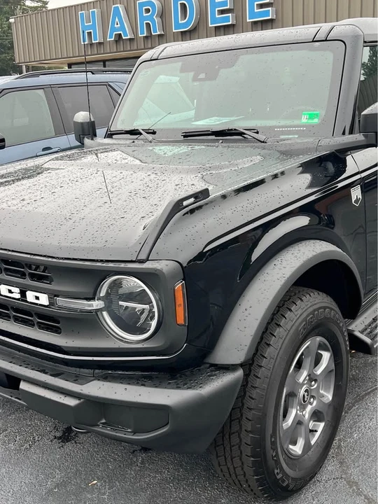 2025 Ford Bronco 6th Gen - Image 2 of 7