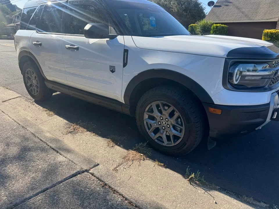 2025 Ford Bronco 6th Gen - Image 2 of 8