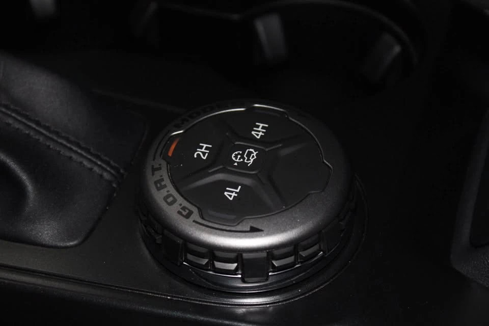 2025 Ford Bronco 6th Gen - Image 10 of 16