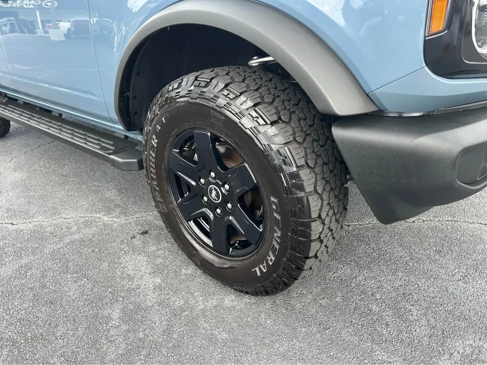 2025 Ford Bronco 6th Gen - Image 4 of 17