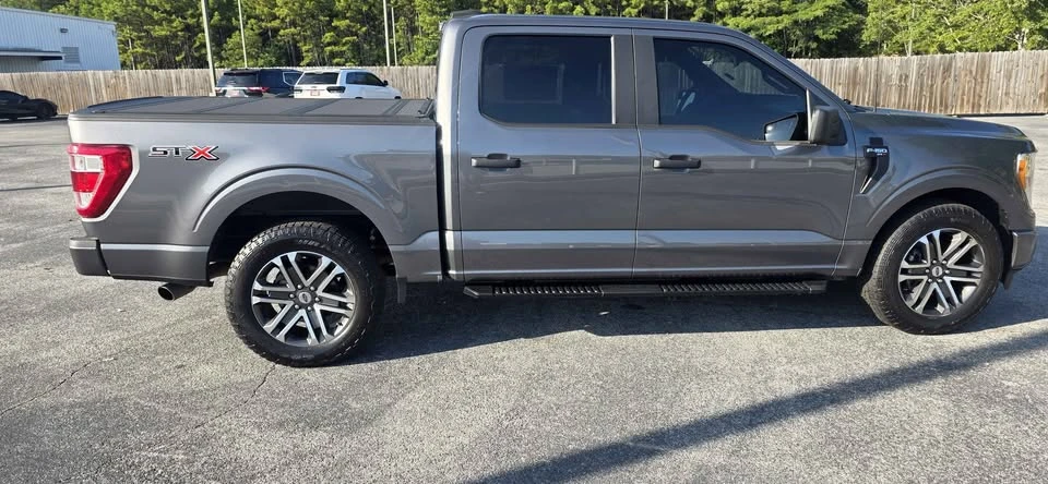 2025 Ford Bronco 6th Gen - Image 8 of 8