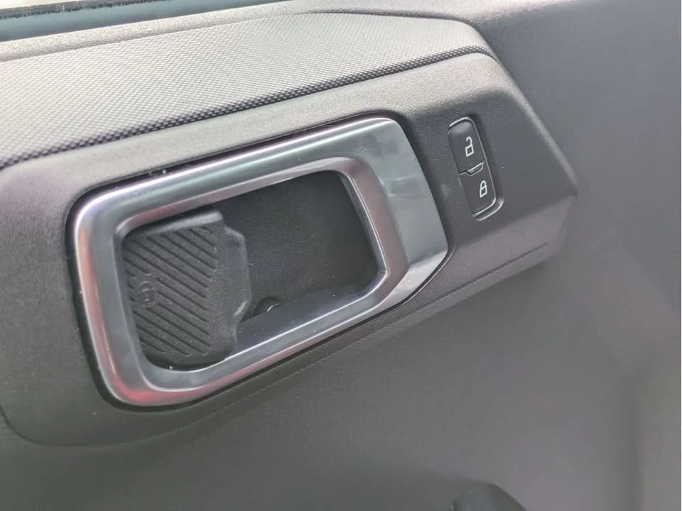 2025 Ford Bronco 6th Gen - Image 10 of 20