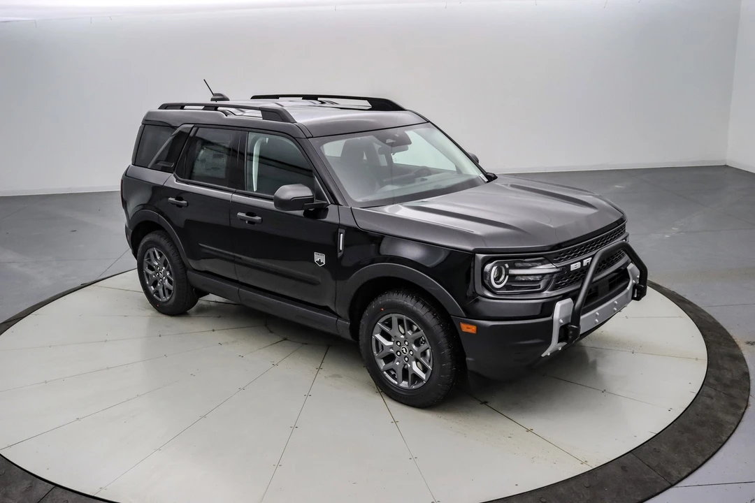 2025 Ford Bronco 6th Gen - Image 2 of 21
