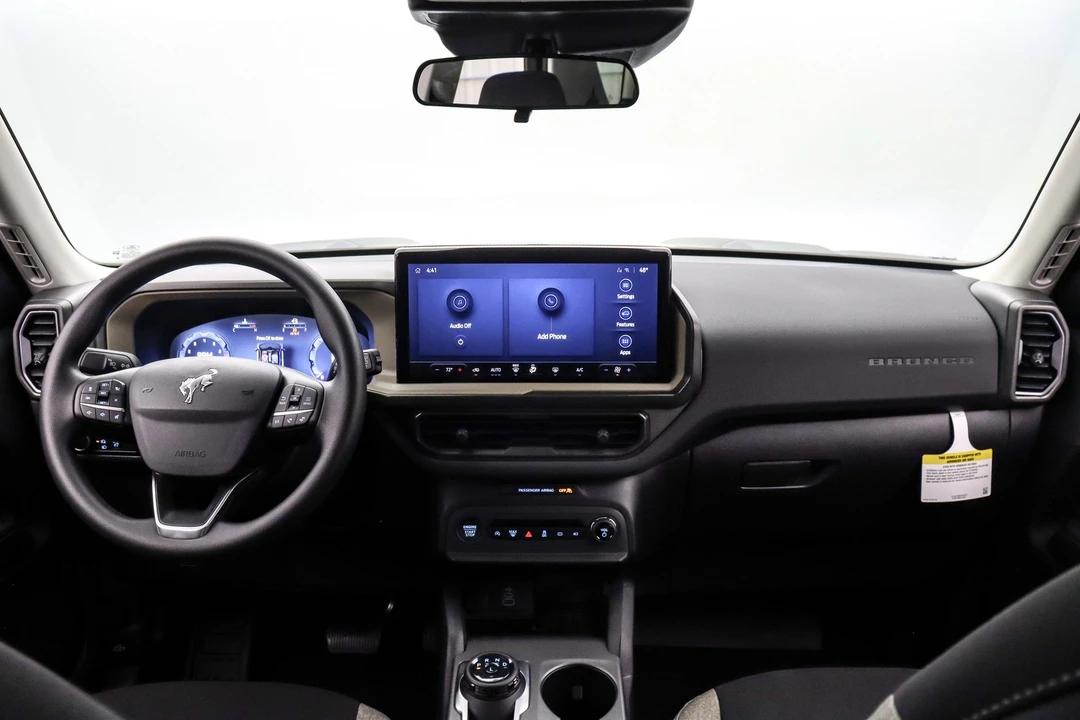 2025 Ford Bronco 6th Gen - Image 19 of 21
