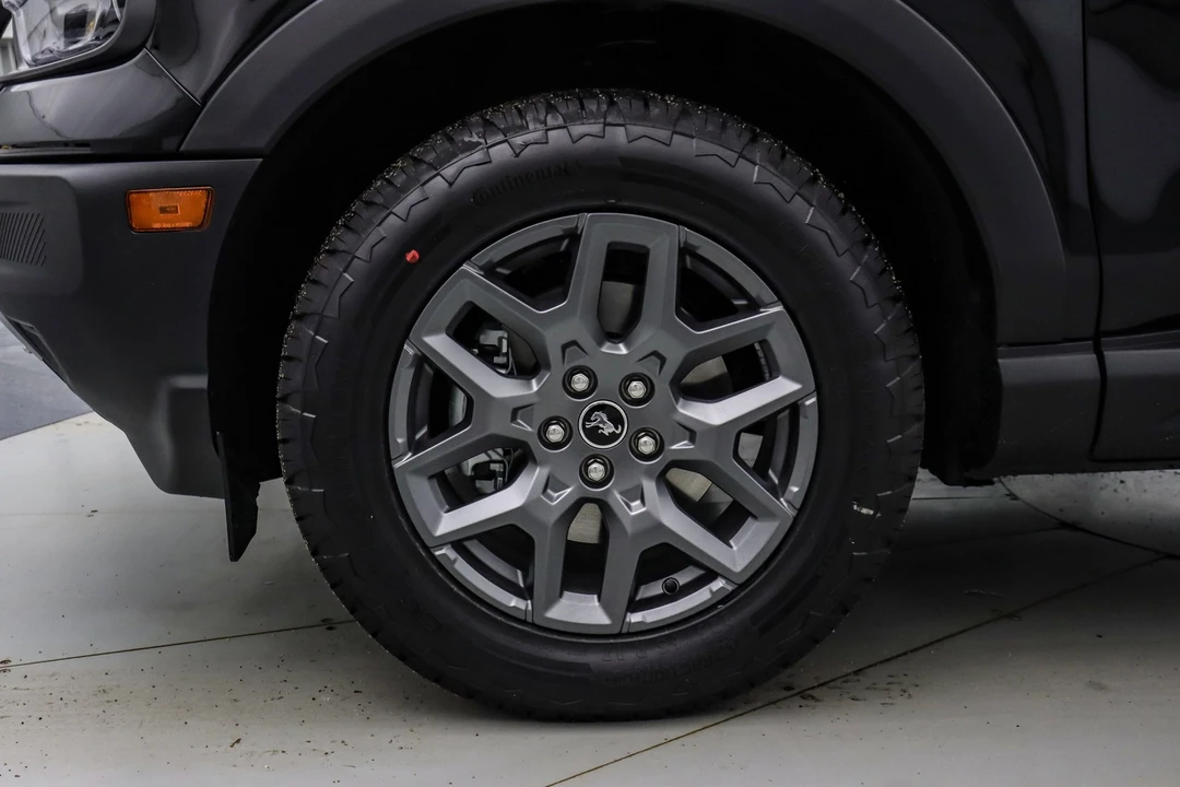 2025 Ford Bronco 6th Gen - Image 12 of 21