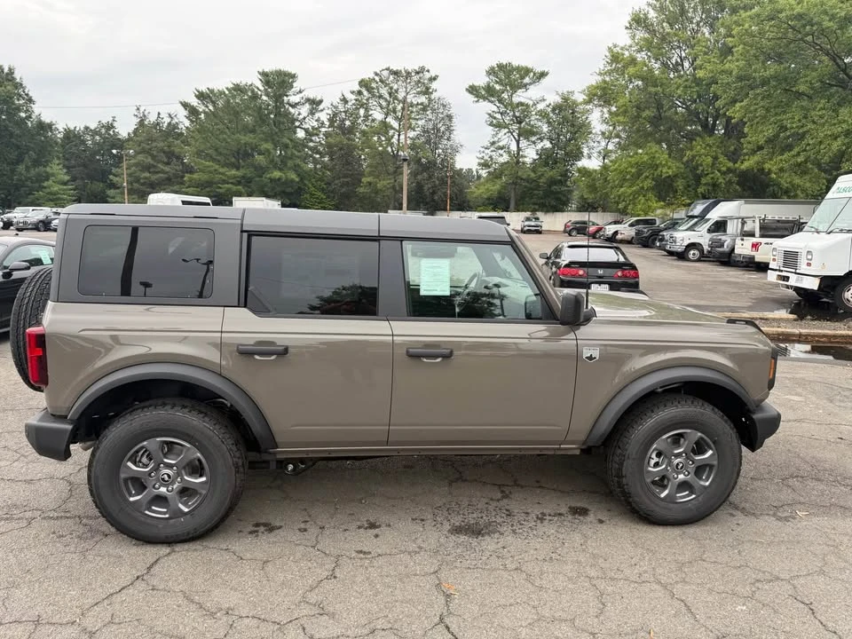 2025 Ford Bronco 6th Gen - Image 3 of 9
