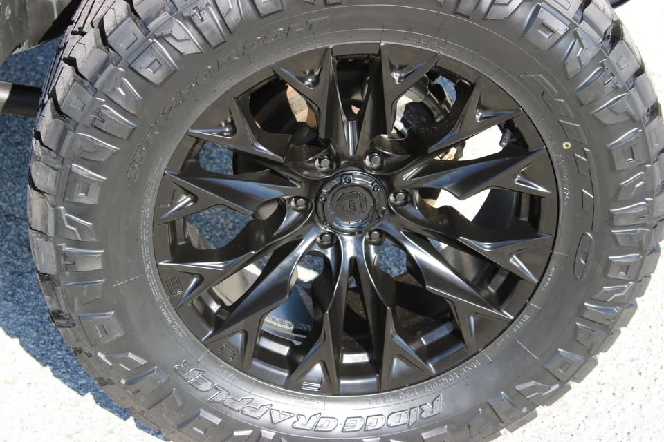 2025 Ford Bronco 6th Gen - Image 19 of 20