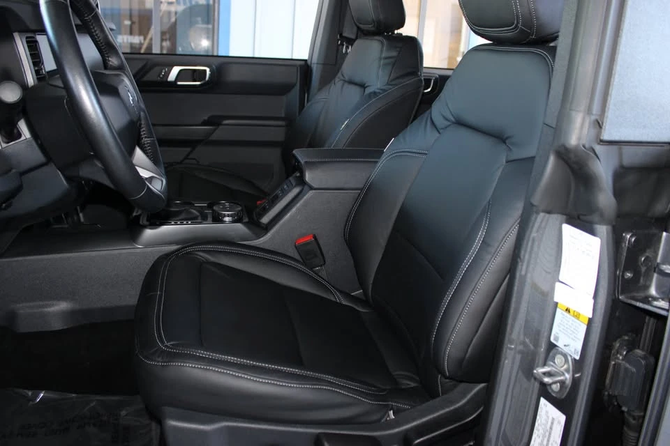 2025 Ford Bronco 6th Gen - Image 15 of 20