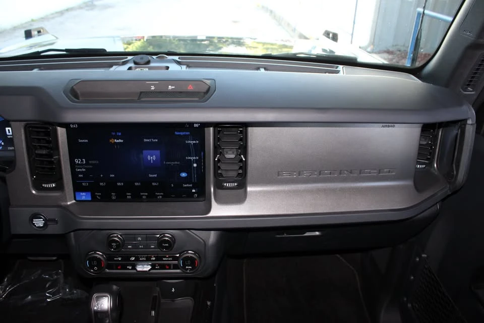 2025 Ford Bronco 6th Gen - Image 18 of 20