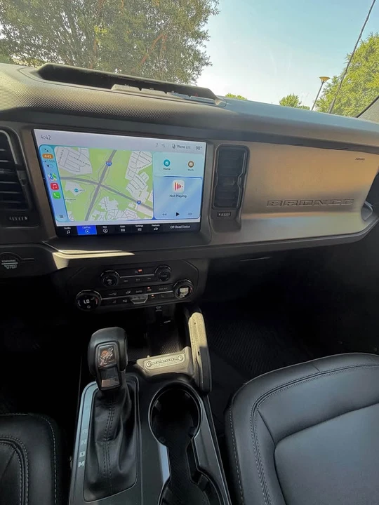2025 Ford Bronco 6th Gen - Image 14 of 15