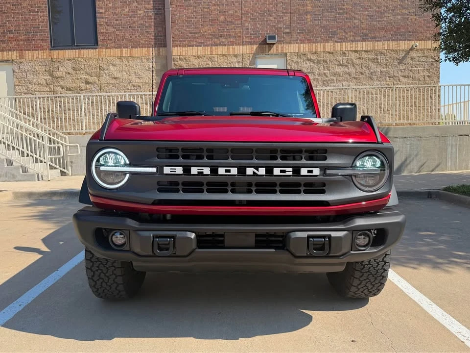 2025 Ford Bronco 6th Gen - Image 2 of 15