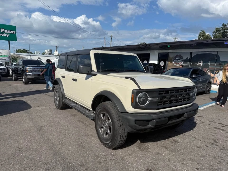 2025 Ford Bronco 6th Gen - Image 2 of 7