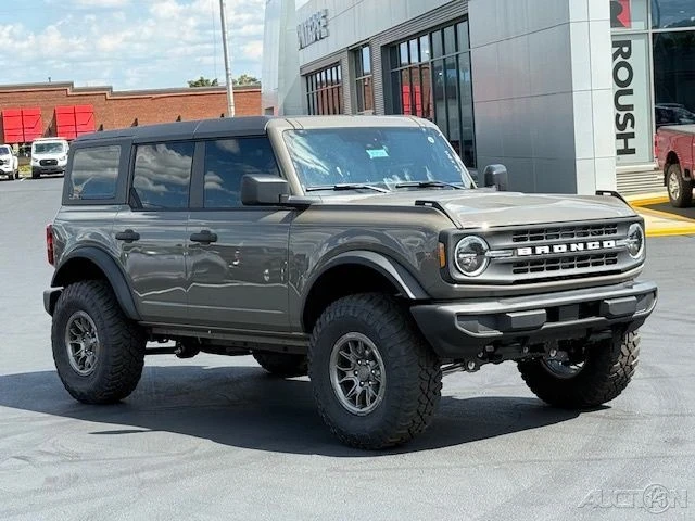 2025 Ford Bronco 6th Gen - Image 9 of 21