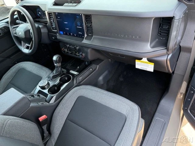 2025 Ford Bronco 6th Gen - Image 18 of 21