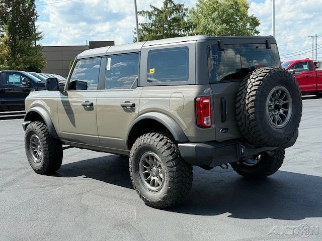 2025 Ford Bronco 6th Gen - Image 3 of 21
