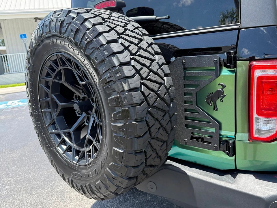 2025 Ford Bronco 6th Gen - Image 10 of 12