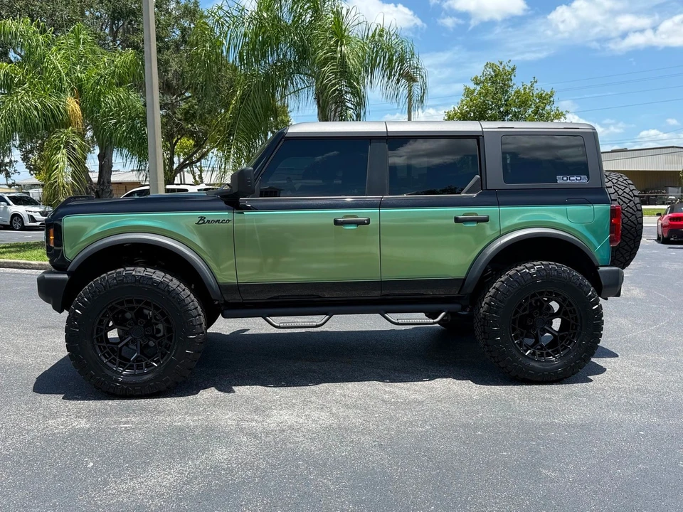 2025 Ford Bronco 6th Gen - Image 6 of 12