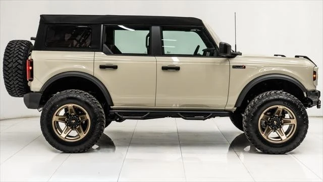 2025 Ford Bronco 6th Gen - Image 11 of 21