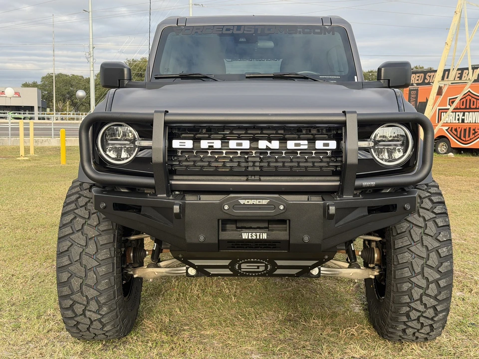2025 Ford Bronco 6th Gen - Image 8 of 21