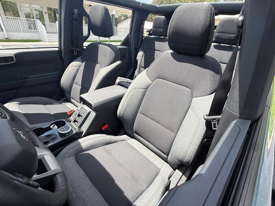 2025 Ford Bronco 6th Gen - Image 3 of 12