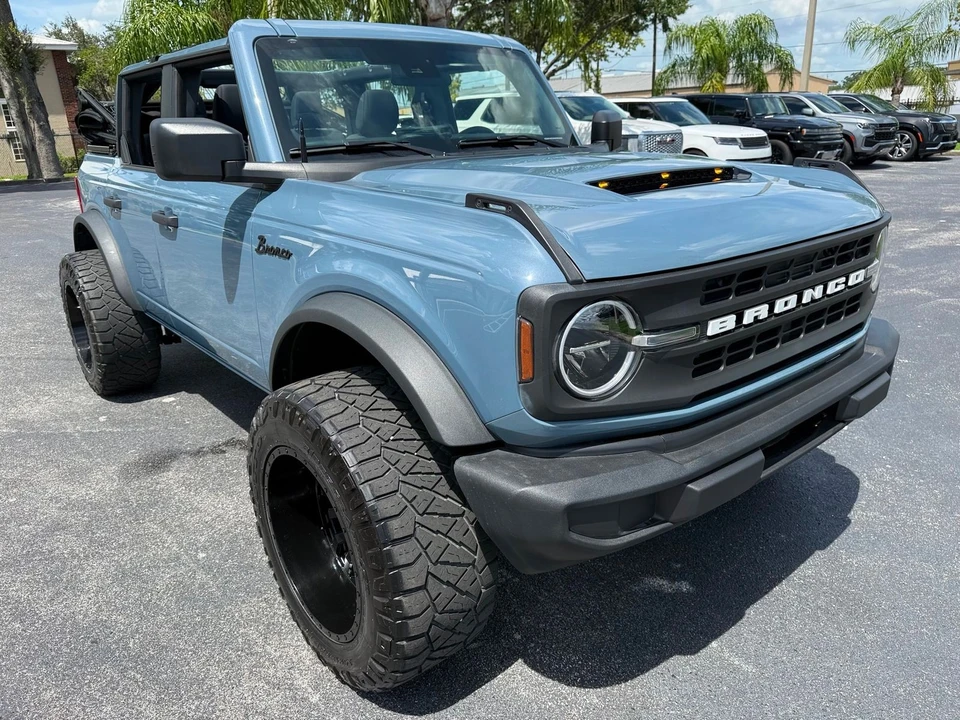 2025 Ford Bronco 6th Gen - Image 5 of 12