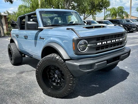 2025 Ford Bronco Custom Azure
