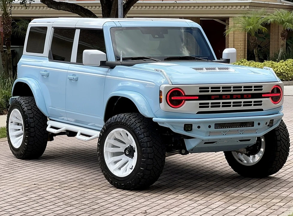 2025 Ford Bronco 6th Gen - Image 2 of 21