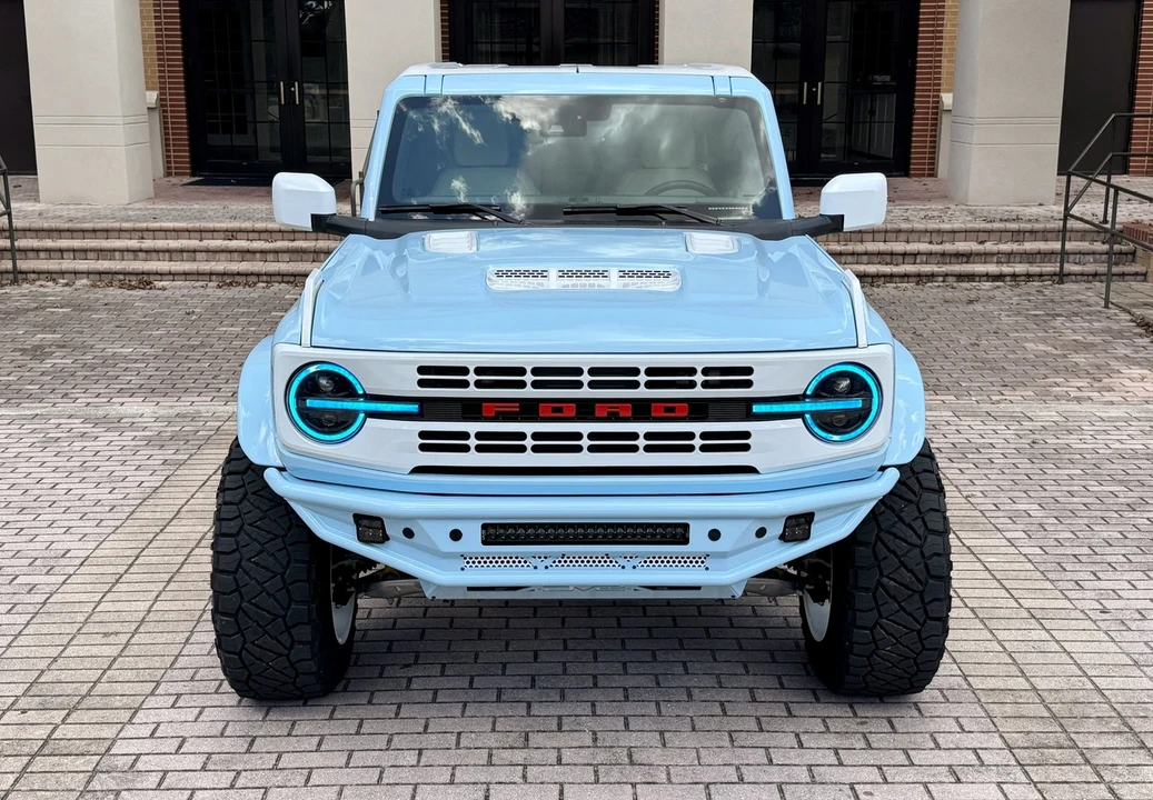 2025 Ford Bronco 6th Gen - Image 16 of 21