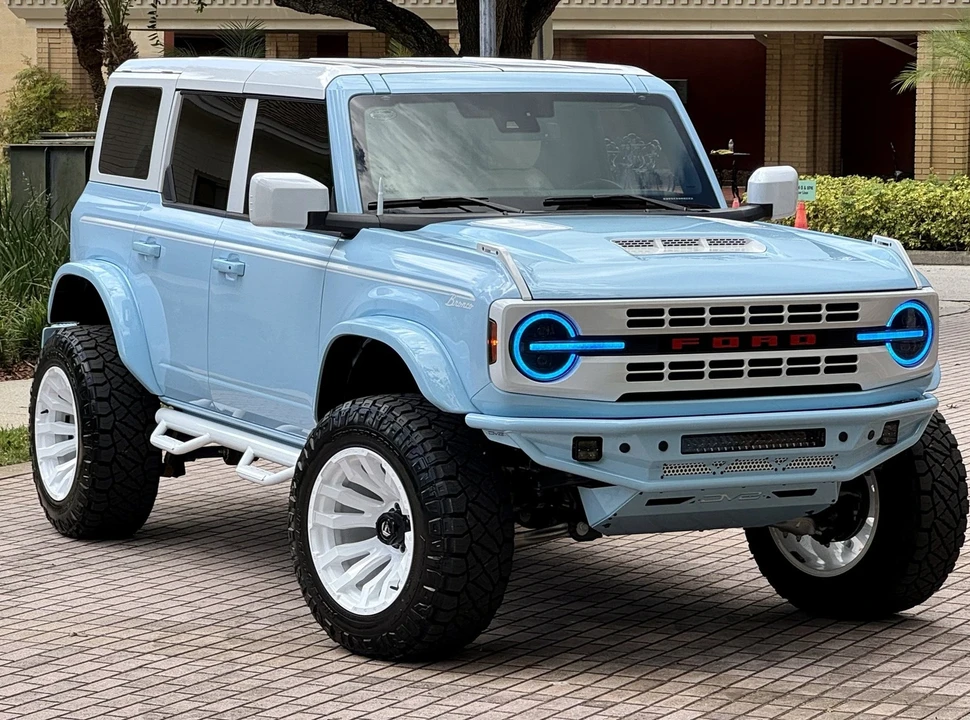 2025 Ford Bronco 6th Gen - Image 13 of 21