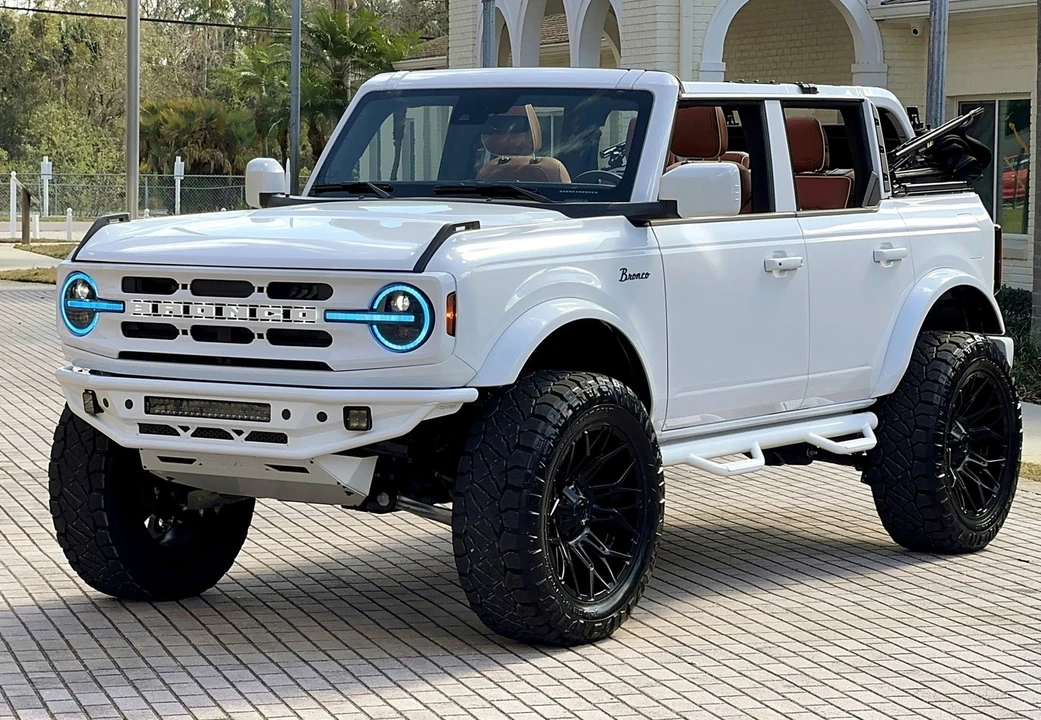 2025 Ford Bronco 6th Gen - Image 5 of 21