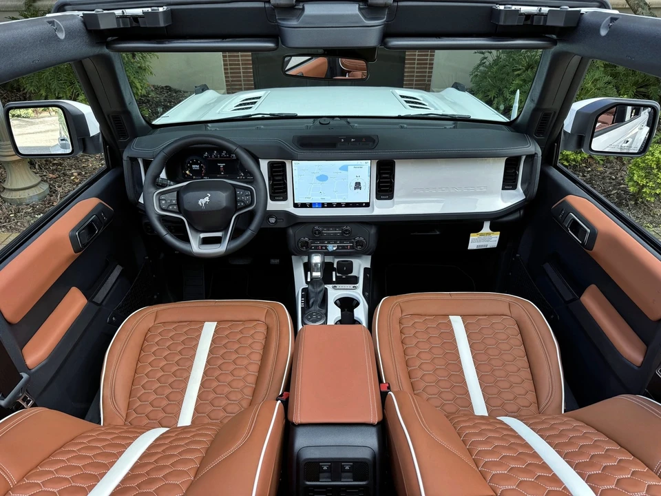 2025 Ford Bronco 6th Gen - Image 7 of 21