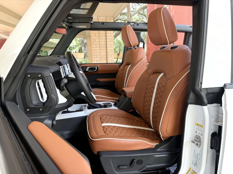 2025 Ford Bronco 6th Gen - Image 19 of 21
