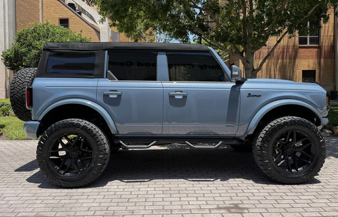 2025 Ford Bronco 6th Gen - Image 20 of 21