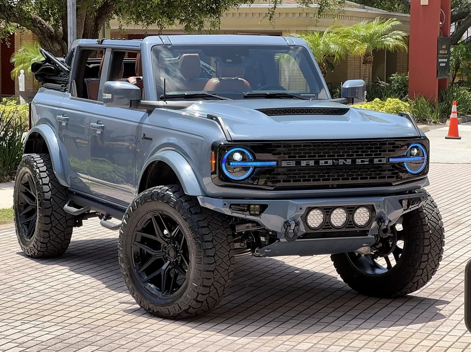 2025 Ford Bronco 6th Gen - Image 19 of 21
